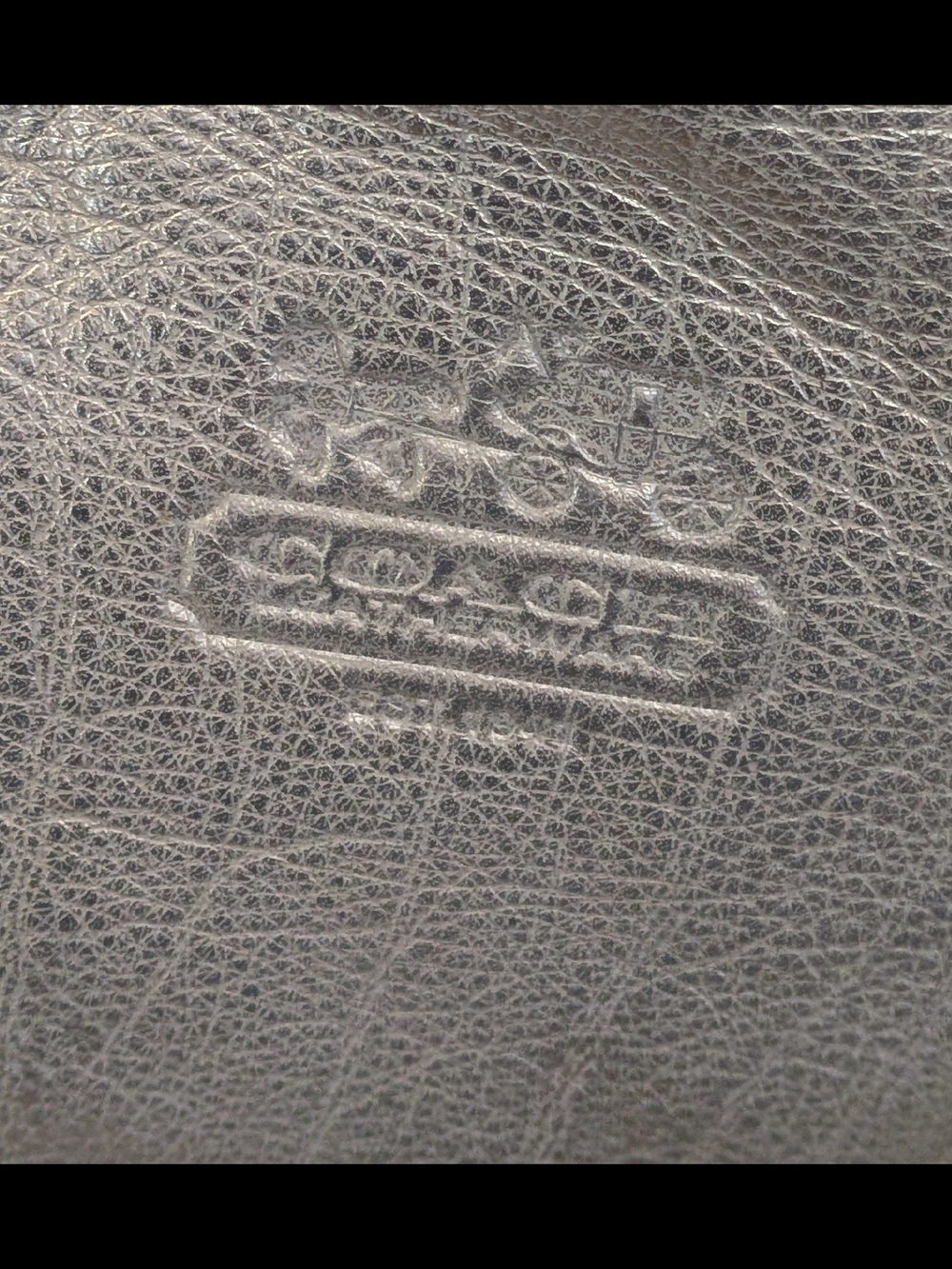 Coach Bleecker Vintage Large Platinum Metallic Leather Tote Bag #14384 - Picture 4 of 13